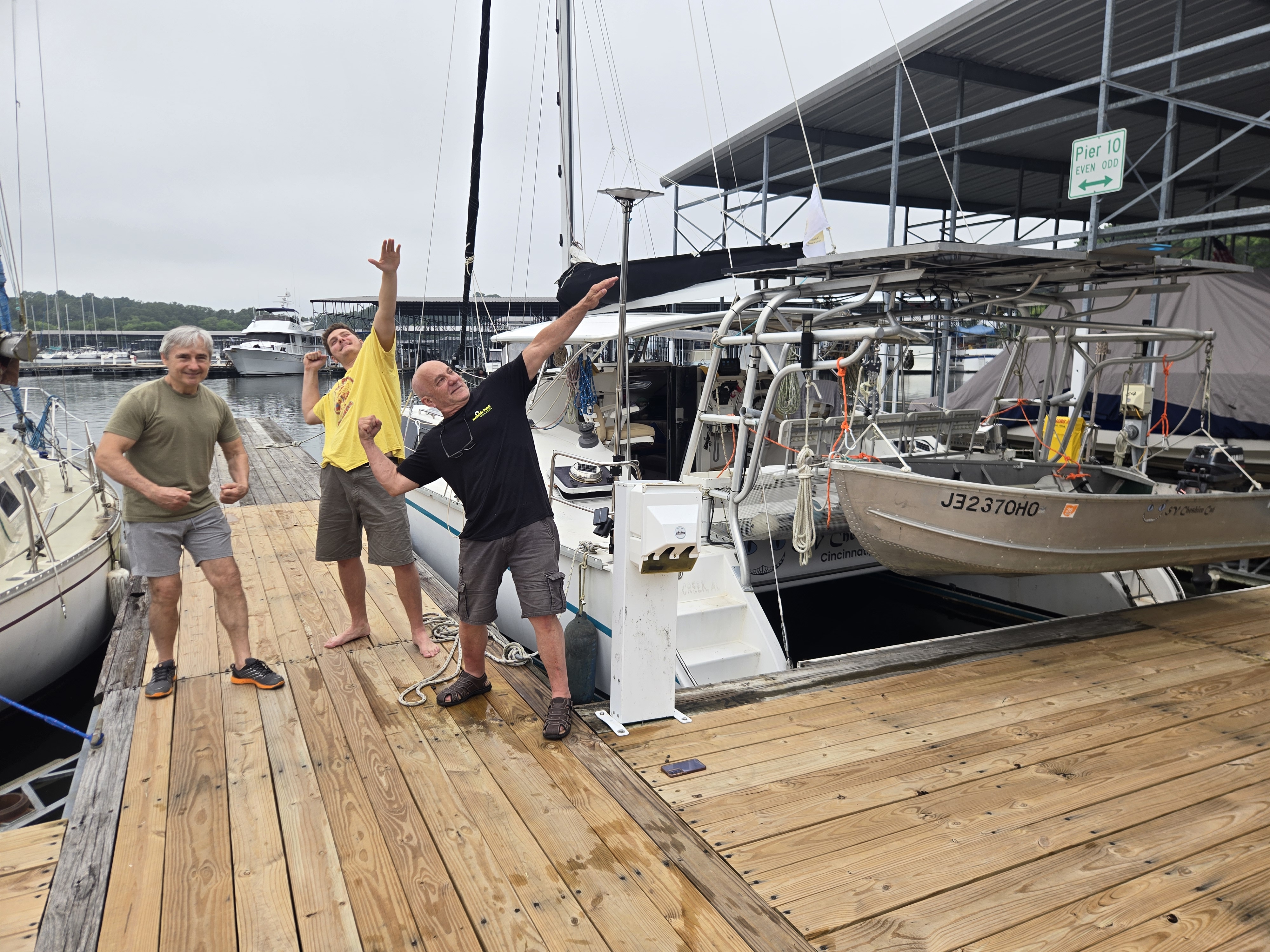 YouTube video: Tenn-Tom waterway, Green Turtle Bay marina, Lake Barkley to Pickwick Lake